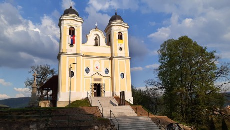 Diecézna svätyňa sv. Andreja Svorada a Beňadika, Skalka pri TN