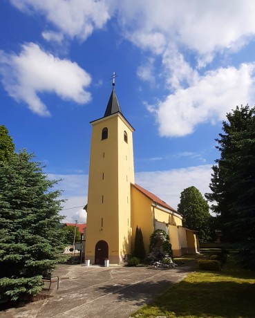 Kostol Najsvätejšej Trojice Melčice-Lieskové