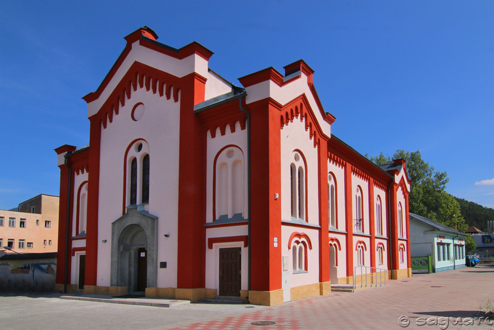 Jewish synagogue